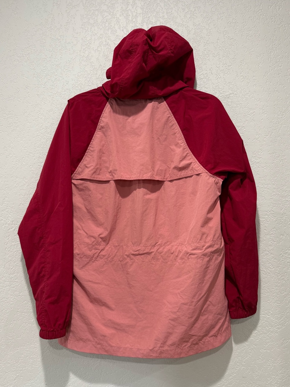 Asics - Two-Tone Hooded Windbreaker Jacket in Deep Berry and Dusty Rose